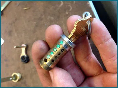 Father Son Locksmith Shop Portland, OR 503-404-4023 Father Son Locksmith Shop Portland, OR 503-404-4023 - 65-9